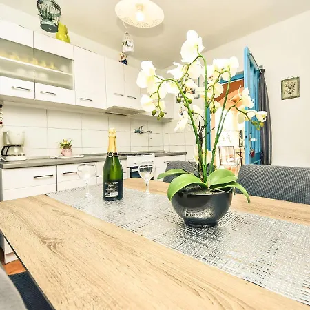 Antica By Interhome * Banj